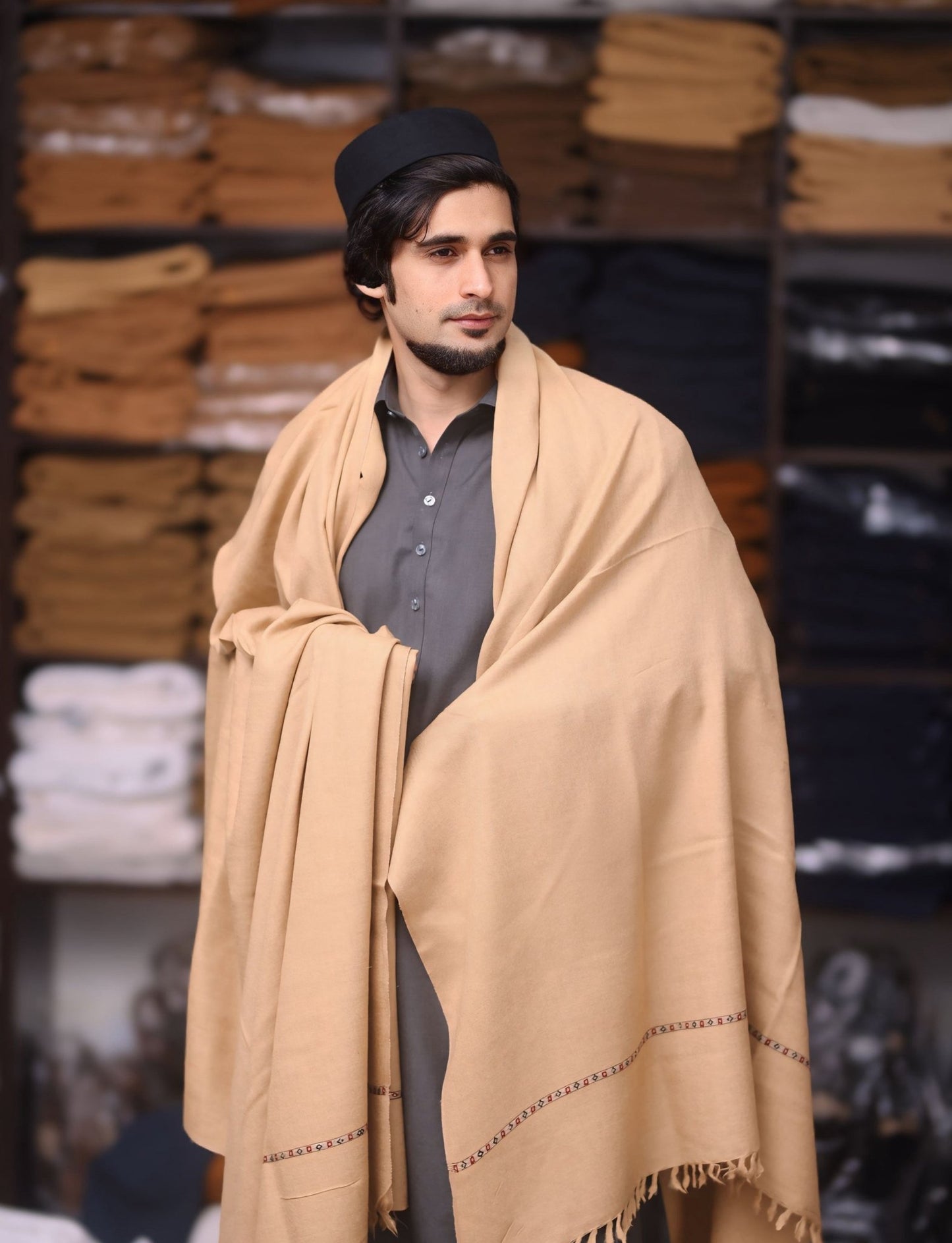 Fine Pashmina Woollen Shawl (091) - Dark Fitter