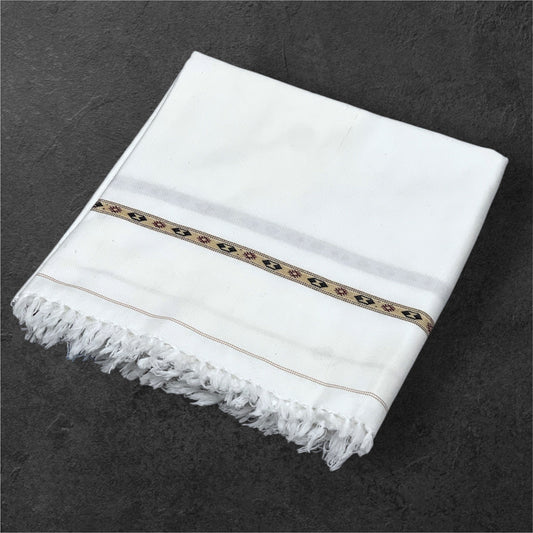 Light weight handmade shawl (White) - Dark Fitter